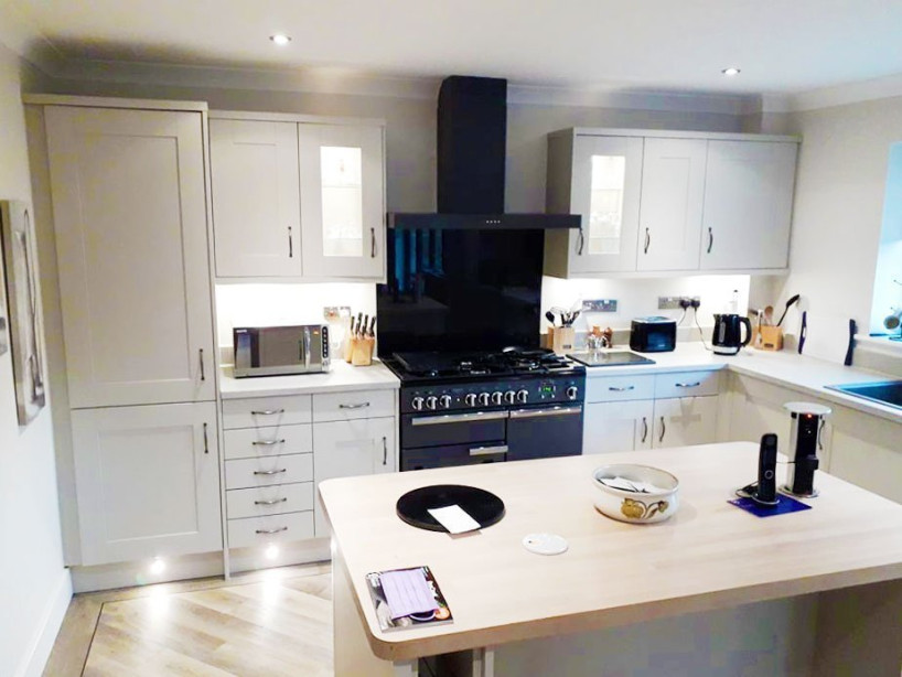 Painted Shaker Kitchen with kitchen Island