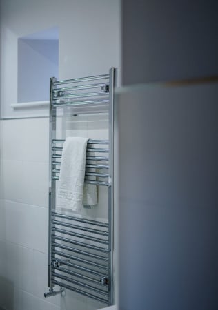 Just essential - a large vertical towel rail